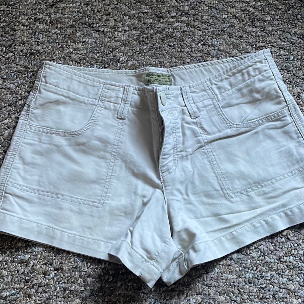 Vintage AEO Utility Flap Pocket Khaki Shorts Button Fly Early 2000s